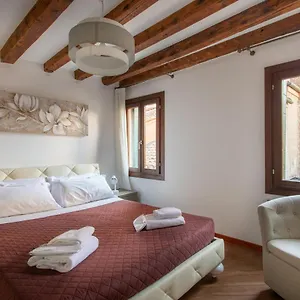 https://ca-francesca.hotelinveneto.com