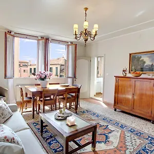 https://canale.hotelinveneto.com